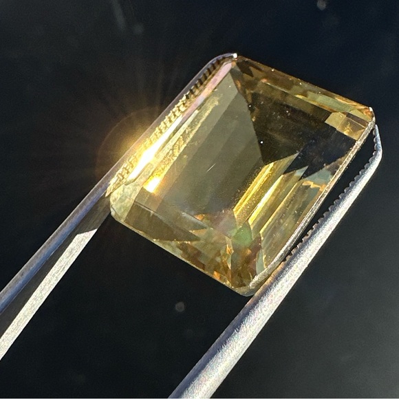 18.08 Crt Natural Lemon Quartz Faceted Gemstone - Picture 8 of 17